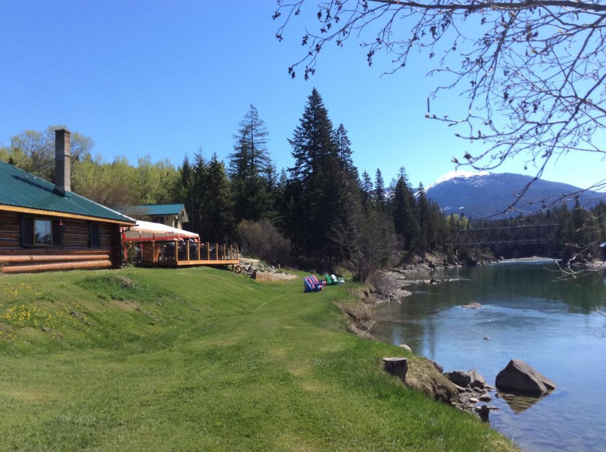 Tete Jaune Lodge Bagian luar foto