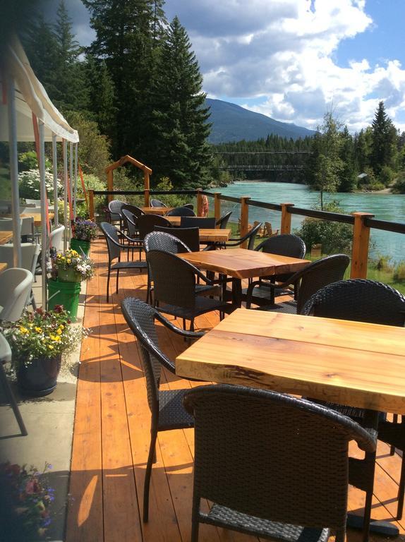Tete Jaune Lodge Bagian luar foto